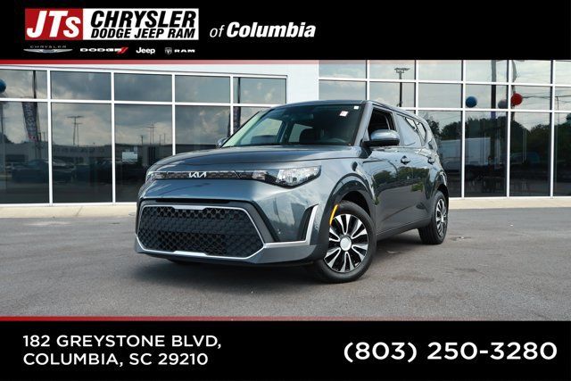 Used 2023 Kia Soul LX FWD image 1