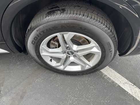 Used 2019 Audi Q5 2.0T Premium w/ Convenience Package image 24