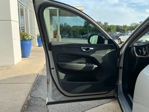 Certified 2024 Volvo XC60 B5 Plus w/ Protection Package Premier AWD/4WD image 9