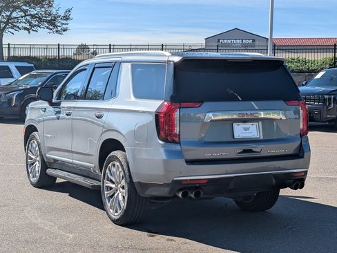 Used 2022 GMC Yukon Denali AWD/4WD image 4