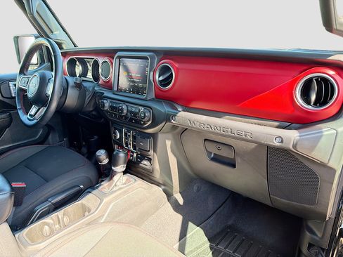 Used 2023 Jeep Wrangler Unlimited Rubicon w/ Cold Weather Group image 13