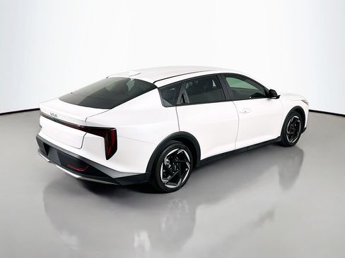 Used 2025 Kia K4 EX FWD image 7