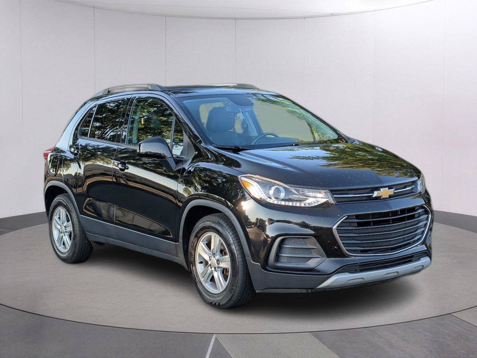 Used 2022 Chevrolet Trax LT w/ LT Convenience Package FWD image 9