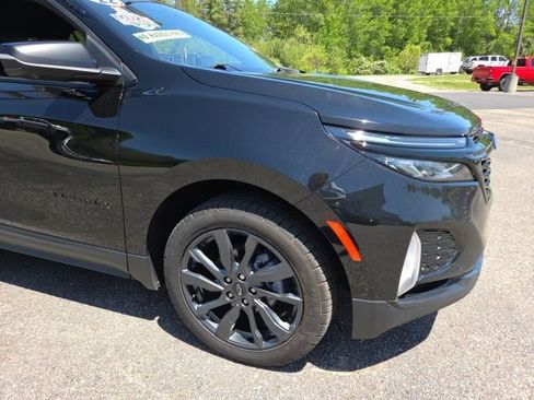 Used 2022 Chevrolet Equinox RS w/ RS Leather Package AWD/4WD image 31