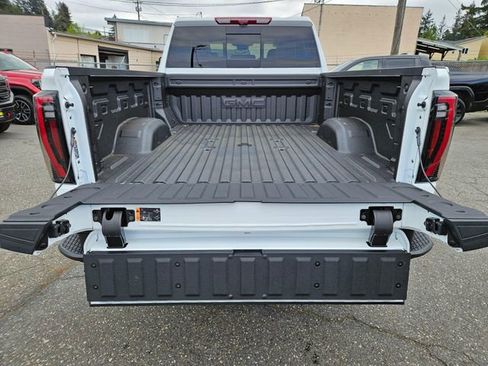 New 2026 GMC Sierra 2500 AT4X w/ LPO, Black Badging Package AWD/4WD image 12