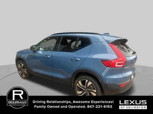 Used 2024 Volvo XC40 B5 Plus w/ Protection Package Premier AWD/4WD image 5