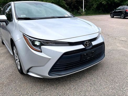 Used 2023 Toyota Corolla LE FWD image 8