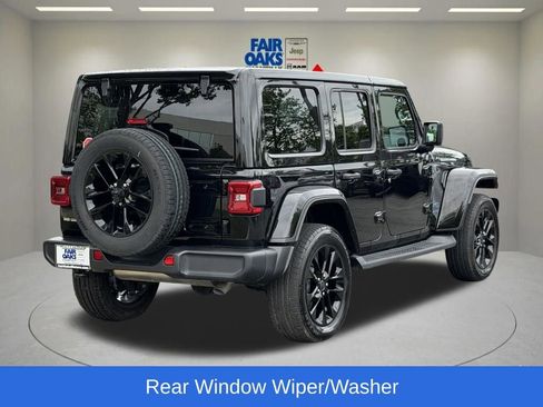 Certified 2025 Jeep Wrangler Unlimited Sahara AWD/4WD image 8