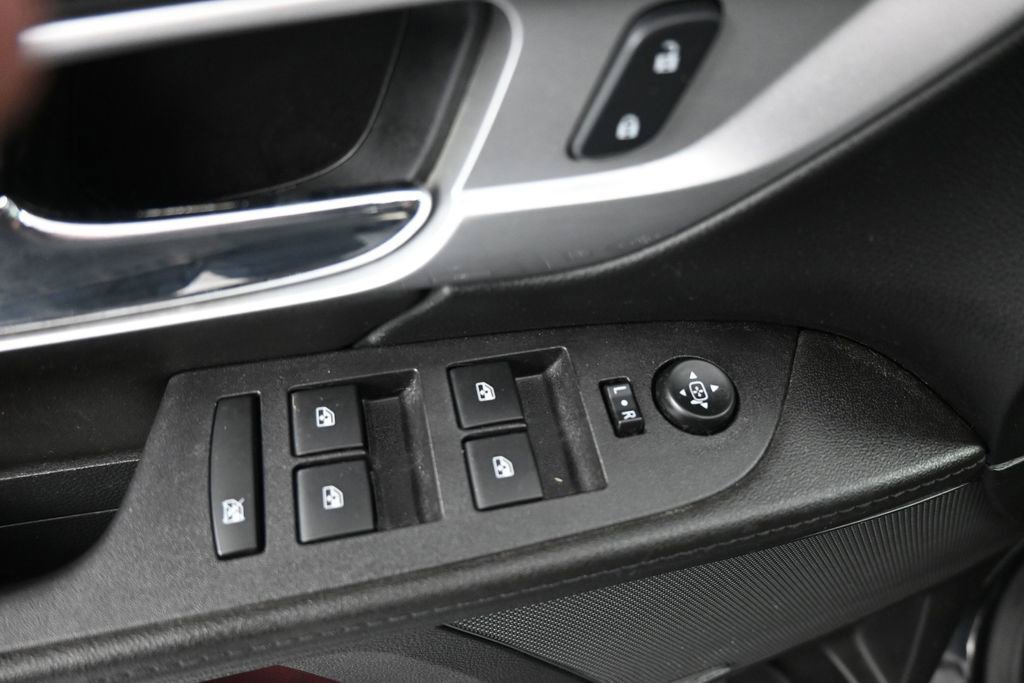 Used 2017 GMC Terrain SLE FWD image 24