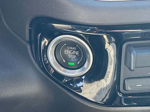 Used 2022 Chevrolet Silverado 1500 LTZ w/ Technology Package image 42