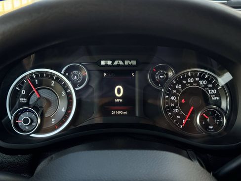 Used 2022 RAM 2500 Big Horn AWD/4WD image 29