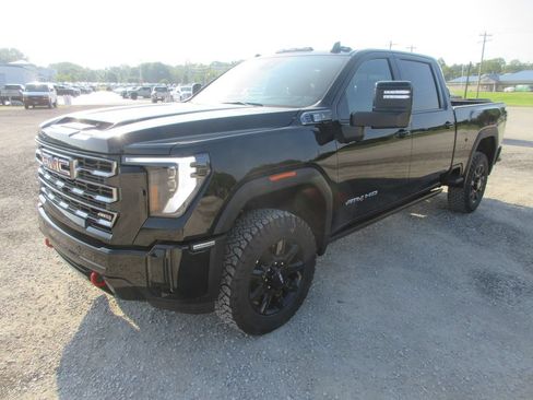 New 2026 GMC Sierra 2500 AT4 w/ AT4 Premium Plus Package AWD/4WD image 11