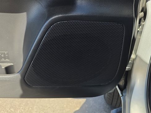 Used 2022 Toyota Tacoma TRD Sport image 13