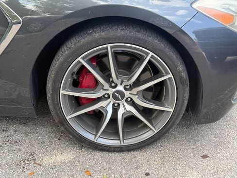 Used 2019 Genesis G70 3.3T Advanced RWD image 17