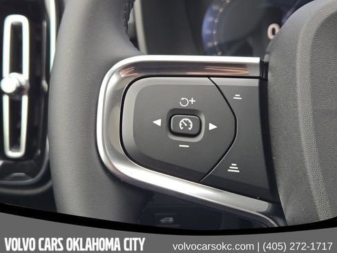 Used 2026 Volvo XC40 B5 Core w/ Protection Package Premier AWD/4WD image 28