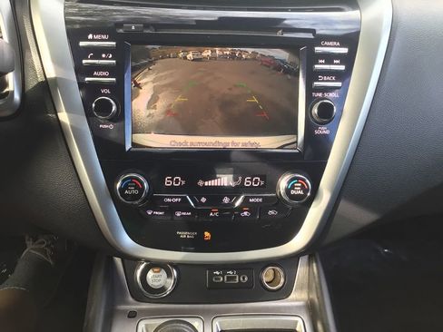 Used 2023 Nissan Murano S image 9