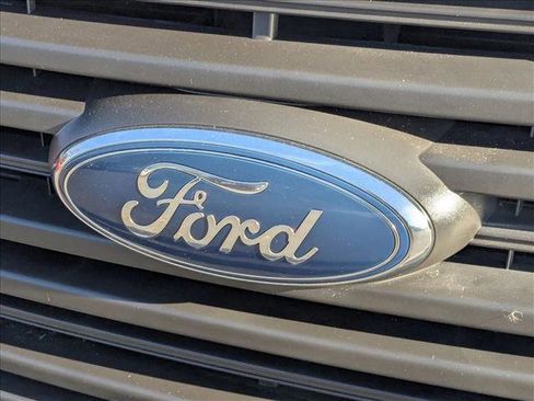 Used 2016 Ford Transit 250 130 Low Roof image 9