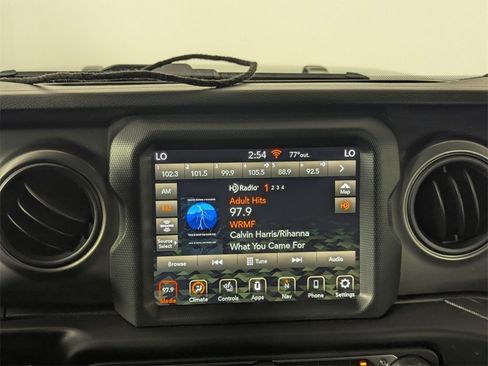 Used 2022 Jeep Wrangler Unlimited Sport image 17