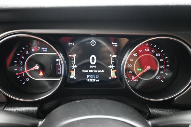 Used 2019 Jeep Wrangler Unlimited Rubicon w/ Steel Bumper Group AWD/4WD image 5