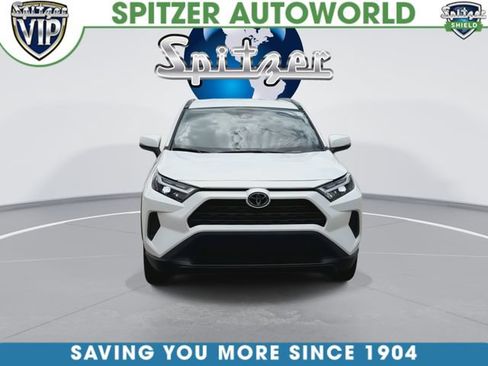 Used 2025 Toyota RAV4 XLE AWD/4WD image 3