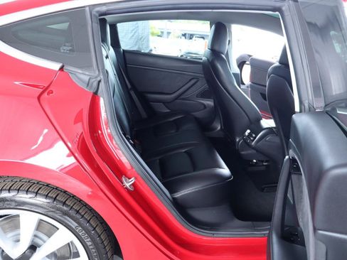Used 2018 Tesla Model 3 Long Range RWD image 31