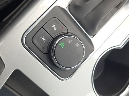 Used 2024 Chevrolet Blazer LT w/ Convenience Package FWD image 35