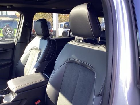 New 2025 Jeep Grand Cherokee L Altitude image 28