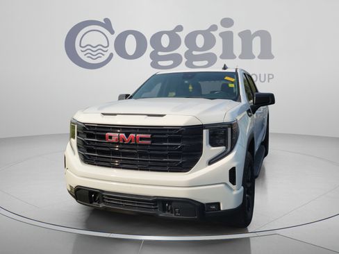 Used 2023 GMC Sierra 1500 Elevation AWD/4WD image 6
