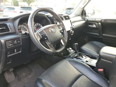 Used 2020 Toyota 4Runner SR5 image 19