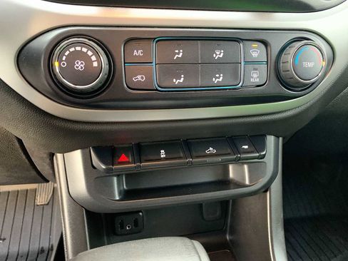 Certified 2019 Chevrolet Colorado LT w/ LT Convenience Package image 16
