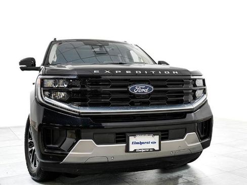 Certified 2025 Ford Expedition Max Platinum AWD/4WD image 3