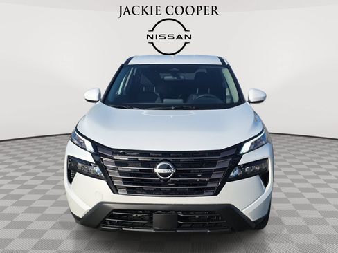 New 2026 Nissan Rogue SV w/ Cold Weather Package FWD image 2