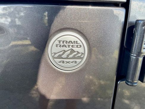 Used 2021 Jeep Wrangler Sport image 10