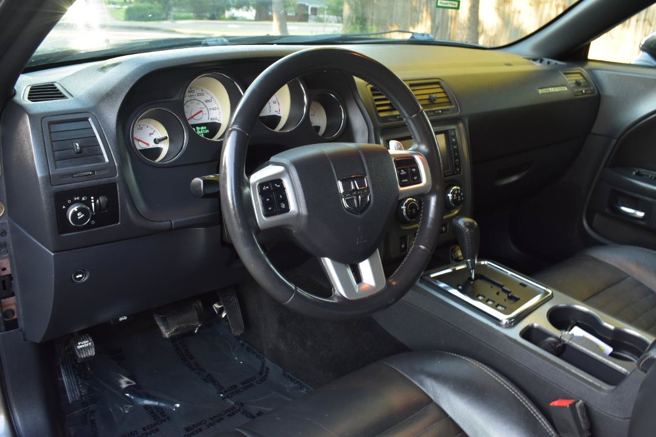 Used 2013 Dodge Challenger R/T RWD image 14