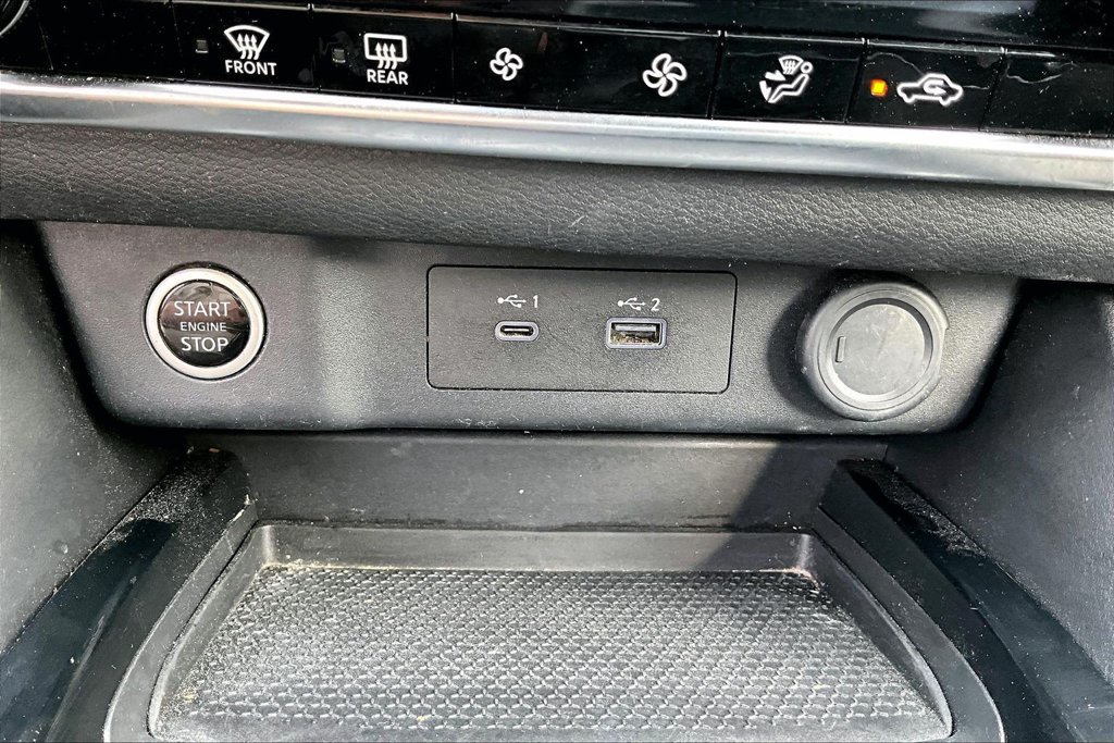 Used 2023 Nissan Rogue SV FWD image 33