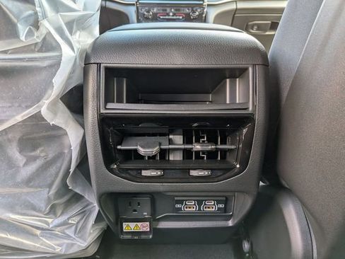 New 2026 Jeep Grand Cherokee Laredo AWD/4WD image 14