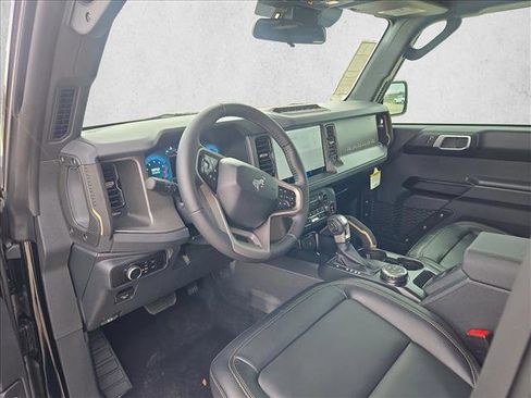 New 2026 Ford Bronco Badlands image 3