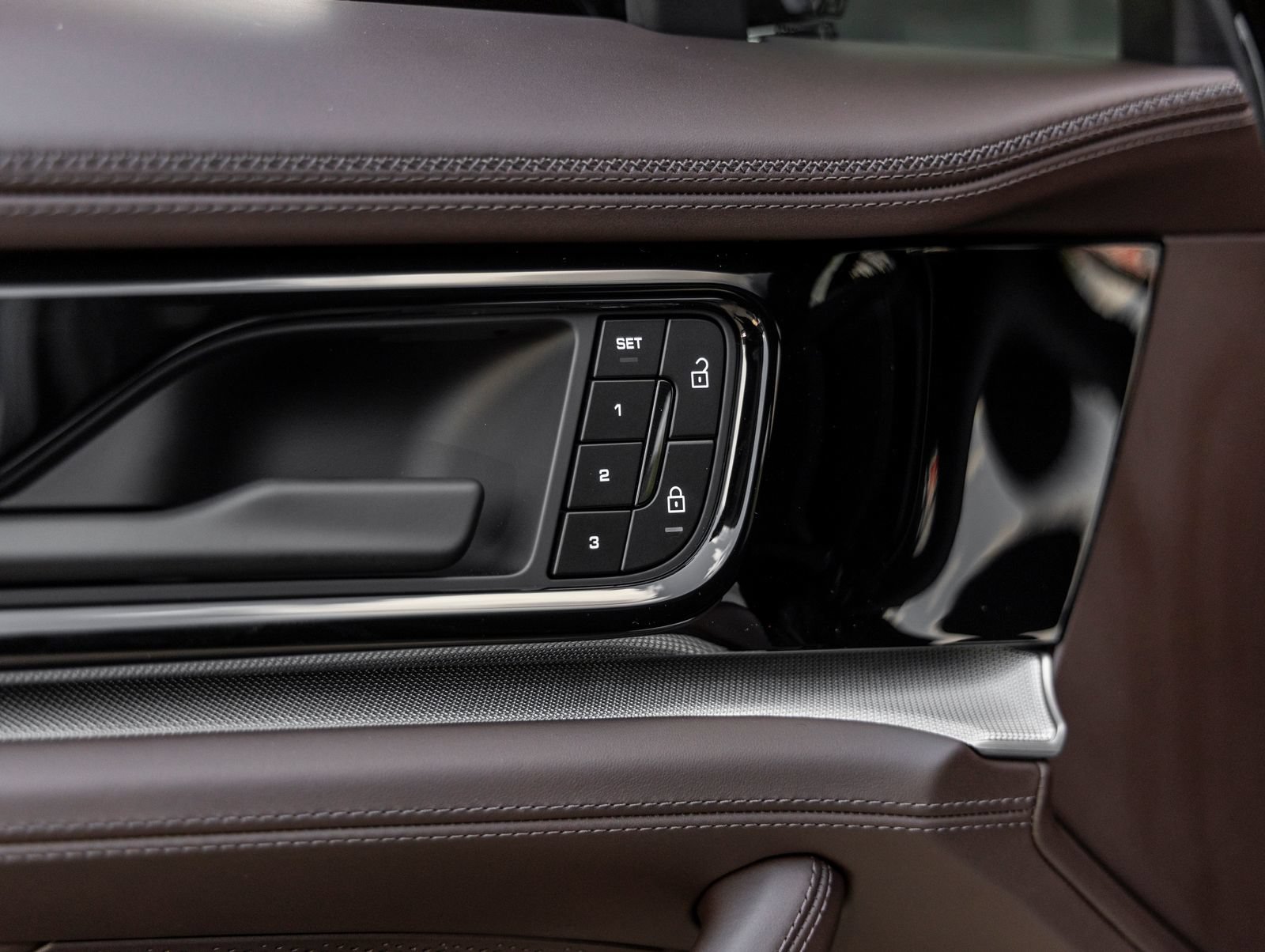 New 2026 Porsche Panamera 4 AWD/4WD image 21