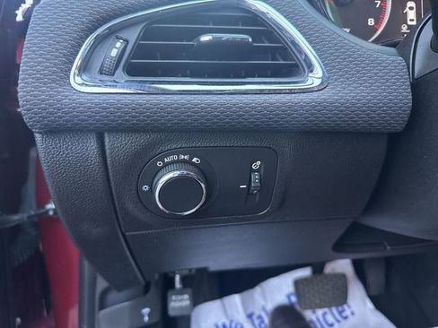 Certified 2019 Chevrolet Cruze LT w/ Convenience Package image 17