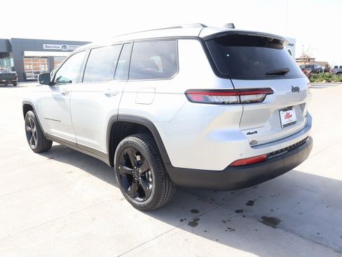 New 2025 Jeep Grand Cherokee L Limited w/ Luxury Tech Group II image 25