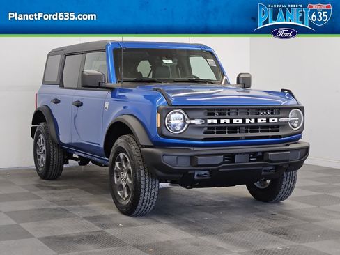 New 2025 Ford Bronco Big Bend AWD/4WD image 2