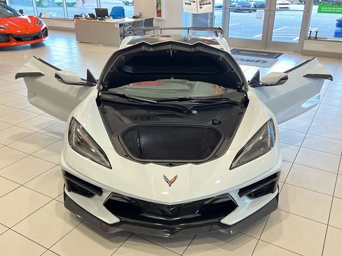 Used 2022 Chevrolet Corvette Stingray Coupe w/ 1LT image 37