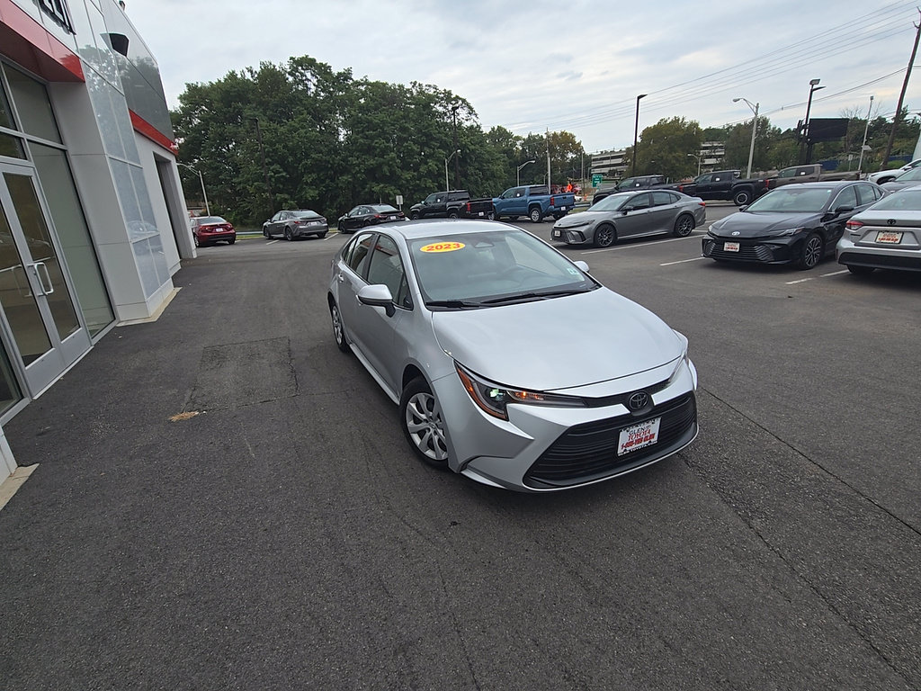 Certified 2023 Toyota Corolla LE FWD image 3