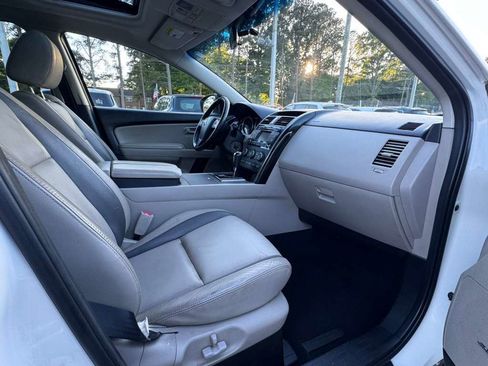 Used 2012 MAZDA CX-9 Touring w/ Moonroof & Bose Audio Pkg AWD/4WD image 12