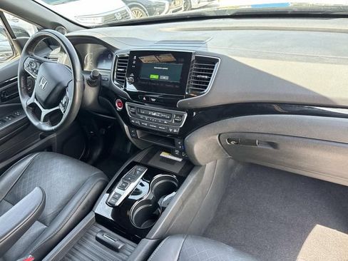 Used 2023 Honda Passport Elite image 13