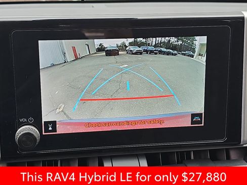 Used 2023 Toyota RAV4 LE image 29