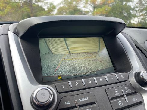 Used 2016 Chevrolet Equinox LT w/ Convenience Package image 45