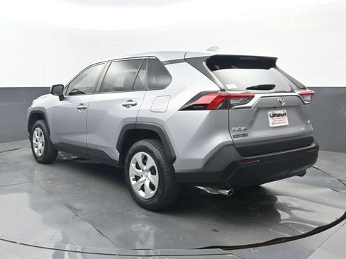 Used 2023 Toyota RAV4 LE FWD image 3