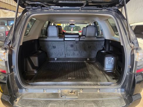 Used 2016 Toyota 4Runner SR5 Premium w/ Convenience Package AWD/4WD image 8