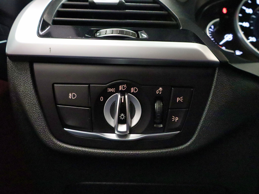 Used 2019 BMW X4 xDrive30i AWD/4WD image 39